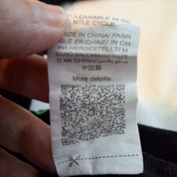 ROMWE T-Shirt Size Small Oversized BLACK Tee GREEN Graphic Print Freedom Shirt - Picture 7 of 8